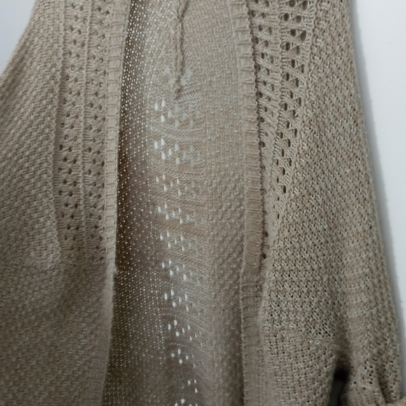 Charlotte Russe Beige Oversize slouchy Knit Sweater with 3/4 sleeves - Picture 13 of 13